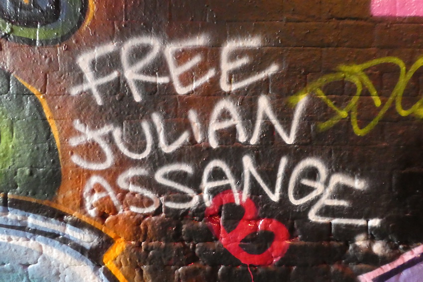 Julian Assange supporters rally to defeat extradition to United States